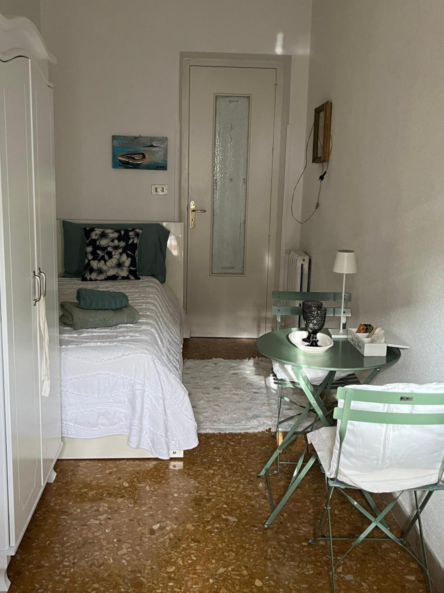 A Casa Del Console Apartment Mondello Luaran gambar